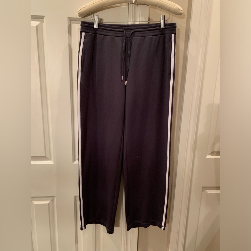 Danskin Athletic Pants Gray With White Strip Size Medium (8-10)